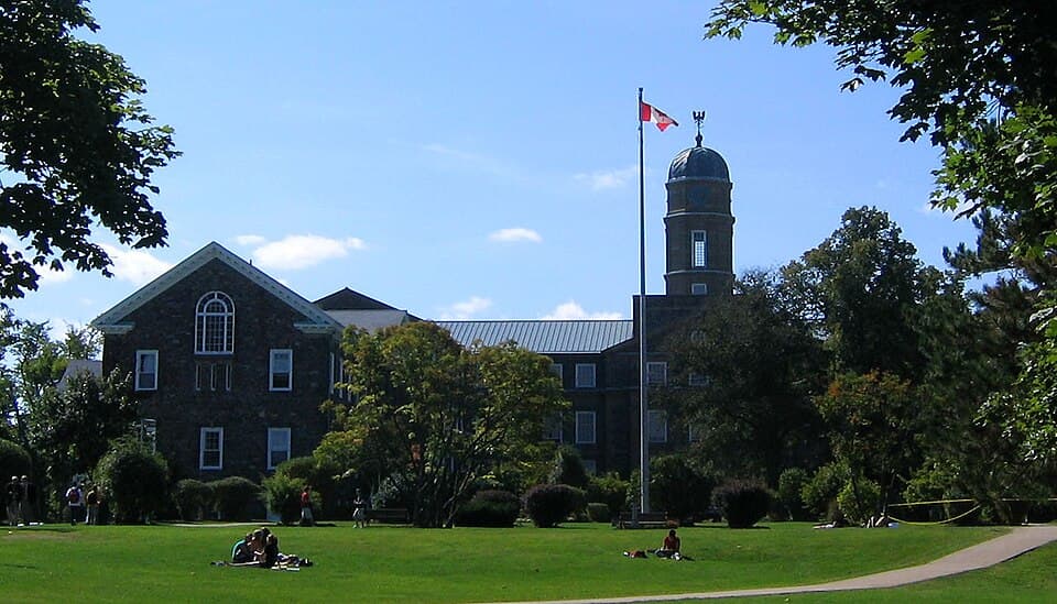 نمایی از Dalhousie University