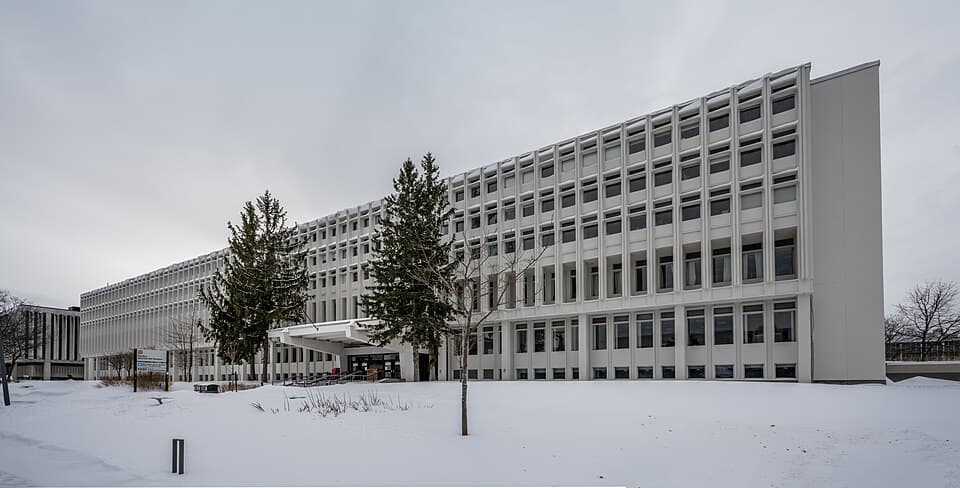 نمایی از Laval University